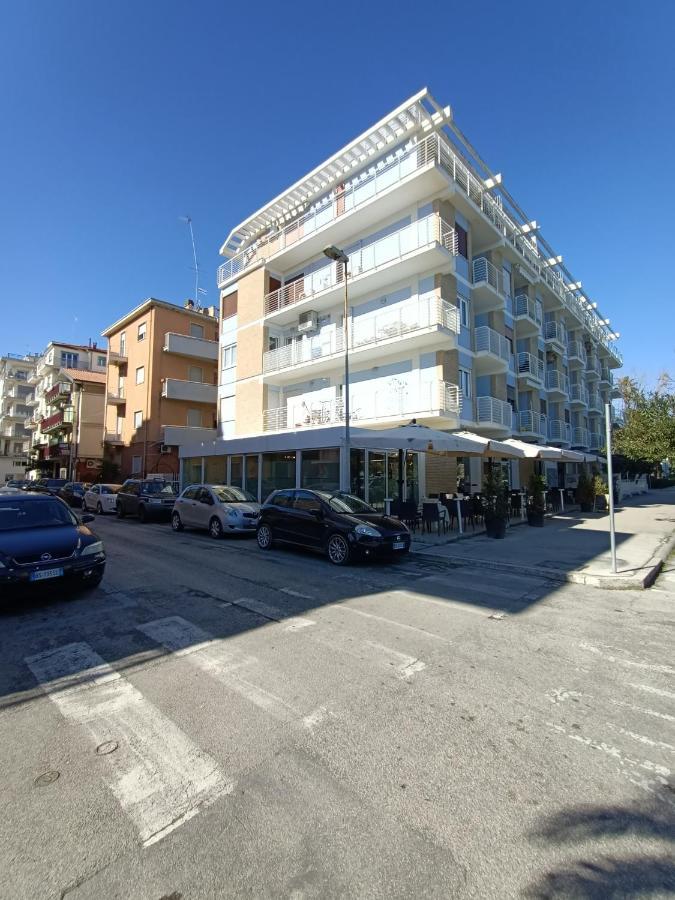 Residenza Topazio San Benedetto del Tronto Zewnętrze zdjęcie